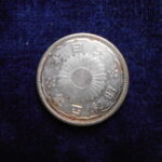 ＥＹ－２８古銭 近代銀貨 小型50銭銀貨 昭和04年
